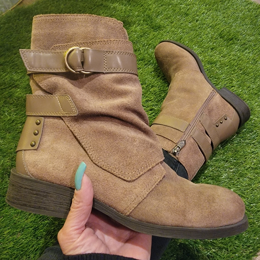Fergie Neptune Ankle Boots 7